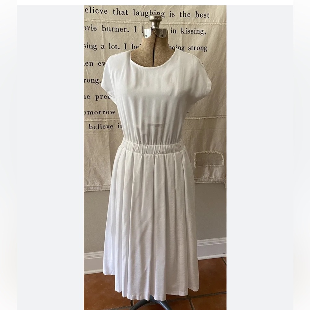 Moon River Anthropologie; lined white midi dress w elastic waist